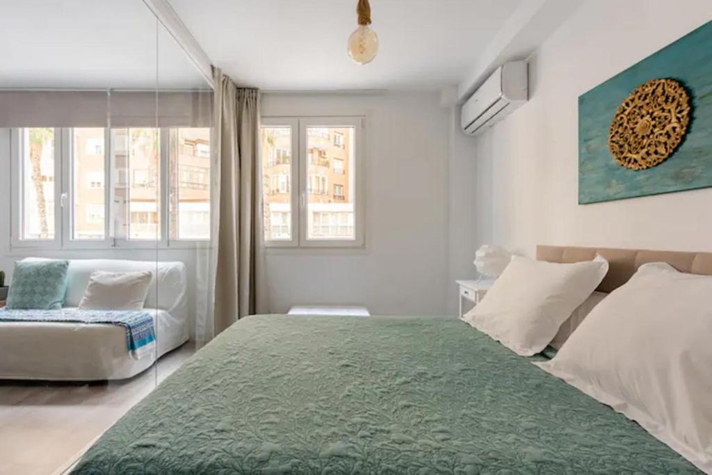 Nuevo Apartamento Lujo Playa Malagueta-Centro Малага Екстериор снимка